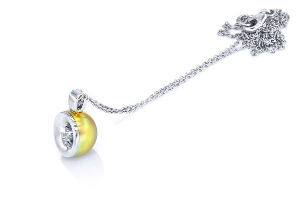 pendentif sound, or blanc et perle jaune de tahiti 44